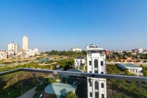 Sunshine Hotel Móng Cái