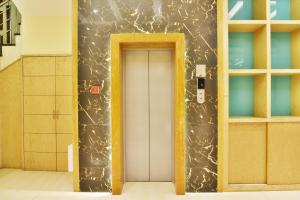 Hotel Amritsar International 2 min walk from Amritsar Bus Stand