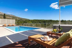 Luxury Villa Lovric with private heated pool, Jacuzzi, Sauna and private tavern