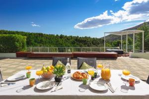 Luxury Villa Lovric with private heated pool, Jacuzzi, Sauna and private tavern