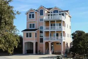 Coral Castle #38-22 - Buxton