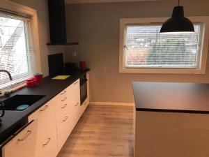 # 1 Mountain View with free street parking