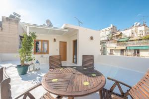 Blue Couple House Athens