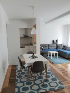 Apartman K, Zlatibor 1000