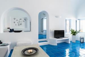 Astra Suites Santorini Greece