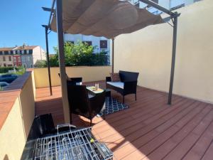 Appartements Studio Climatise et Grande Terrasse Tarbes Centre : photos des chambres