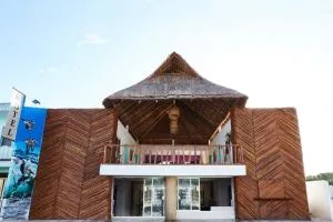 Hotel Pelicano - Chiquila