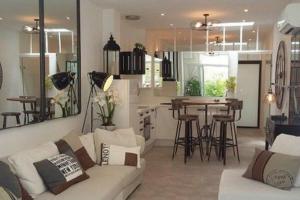 Appartements BANDOL Magnifique appartement en RDC cour sans vis a vis 5mn plage : photos des chambres