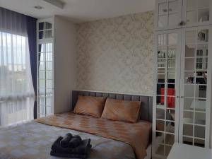 Cozy near beach 200m with toproof pool at Patio Bangsaen