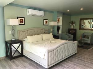 Puerto Vallarta South Shore Luxury Suites,