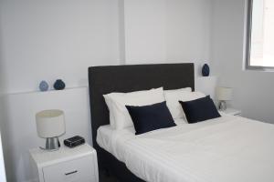 North Sydney Wyndel Apartments-MIL1005
