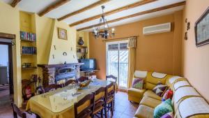 Casa La Choza de Mamuyo Montefrio by Ruralidays