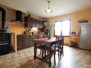 Maisons de vacances Ferme du XIXe avec cheminee, pres des gorges du Doulon - FR-1-582-227 : photos des chambres