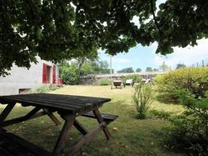 Maisons de vacances Ferme du XIXe avec cheminee, pres des gorges du Doulon - FR-1-582-227 : photos des chambres