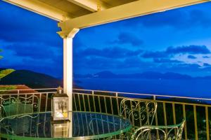 Spacious Apartment with Sea View in Tzamarelata - 90 m²