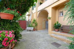 Charming apartment in Lastra a Signa with included parking