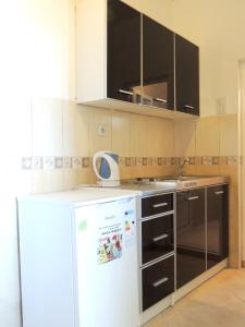 Comfortable Apartment in Ulcinj with Sea View and Garden