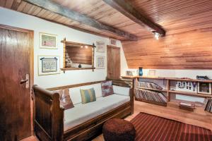Maisons de vacances Maison de 3 chambres avec jardin amenage et wifi a Senezergues : photos des chambres