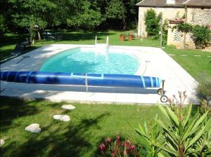 Maisons de vacances Maison d'une chambre avec piscine privee jardin amenage et wifi a Sainte Alvere : photos des chambres