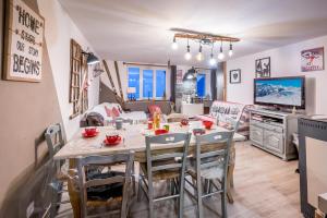 Appartement spacieux à Orcières – Vue sur la montagne.