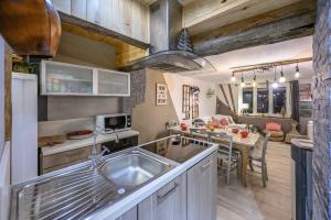 Appartement spacieux à Orcières – Vue sur la montagne.