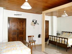 Maisons de vacances Maison de 2 chambres avec jardin clos a Ferrieres Saint Mary : photos des chambres