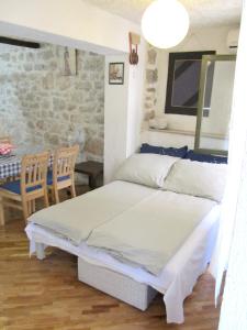 Charming Studio in Betina, 30 m², Terrace