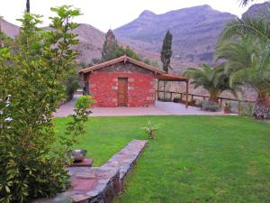 Charming House in San Bartolomé de Tirajana with Jacuzzi