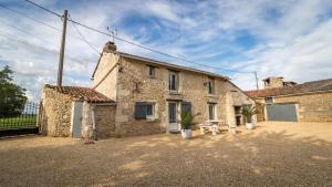 Maisons de vacances Maison d'une chambre avec jardin clos et wifi a Arcay : photos des chambres