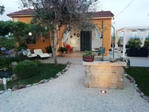 Charming House in Melissano