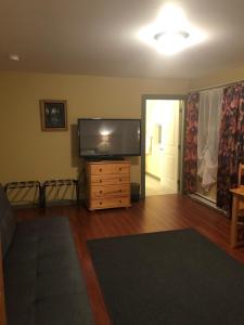 Crowsnest Vineyards Guesthouse