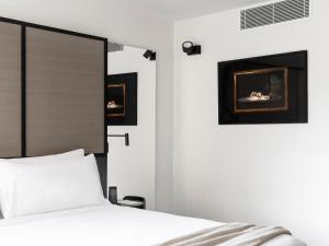 Lancemore Crossley St. Melbourne