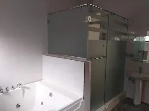 Go around Kampala all day to return to your wonderful apartment - Muyenga 