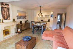 Centraal gelegen gezellig verblijf met groot terras