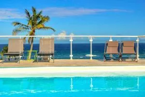 V3 Magical view on the heights of Oyster Pond - Dawn Beach