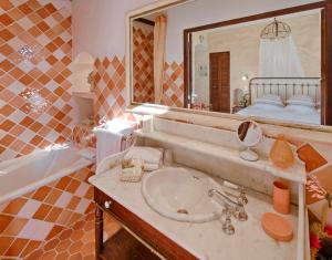 Hotels La Villa Roseraie , Hotel Familial OUVERT TOUTE L ANNEE : photos des chambres