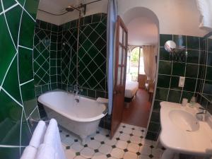 La Villa Roseraie , Hôtel Familial OUVERT TOUTE LANNEE