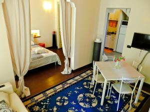 One-Bedroom Apartment - Split Level room in La Casa Di Cocca