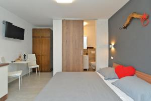 Apartment Mirella 1745