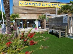 Campings Team Holiday - Camping du Petit Pont : photos des chambres