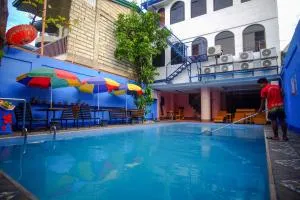 SEACOAST HOTEL AND RESORTS - Baas