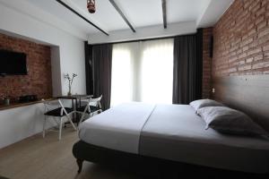 Deluxe Double Room with Sea View room in Fanus Suites Karaköy