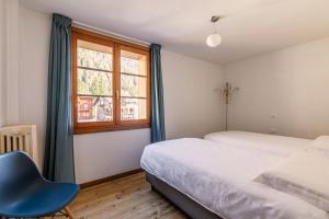 Family Room with Mountain View room in Hotel Dufour
