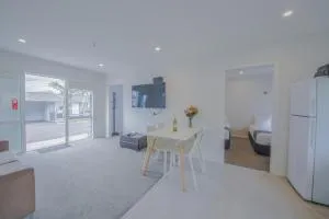 Sylvia Park Motel - Palm Beach