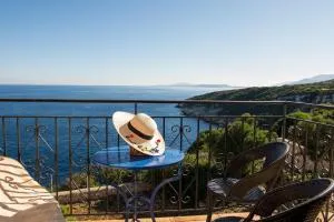 Potamitis Windmills & Apartments - Unique Stay with Scenic Views, by ZanteWize - Korithion