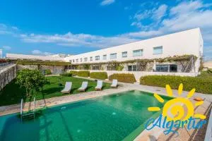 Convento das Bernardas - Pátio Laranjeiras by Algartur - Foz