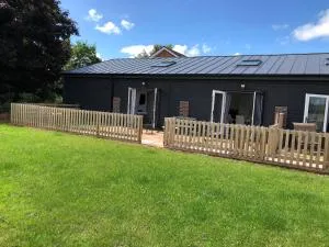 2 Barn Cottages - Malpas