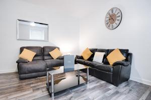 Contractor House - TVs inRooms - Parking