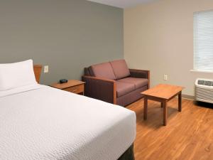 Standard Double Room with Sofa Bed - Non-Smoking room in WoodSpring Suites Louisville Clarksville