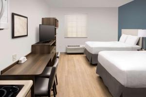 Standard Double Room - Non-Smoking room in WoodSpring Suites Miami Southwest